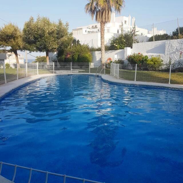 Soleado Y Luminoso A 3 Minutos De La Playa-carihuela * Torremolinos